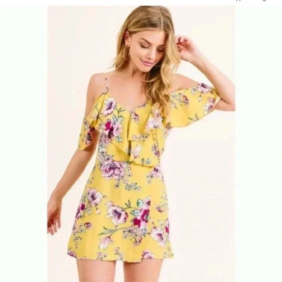 LOVE Tree Yellow Floral Short Summer Romper - Picture 8 of 8